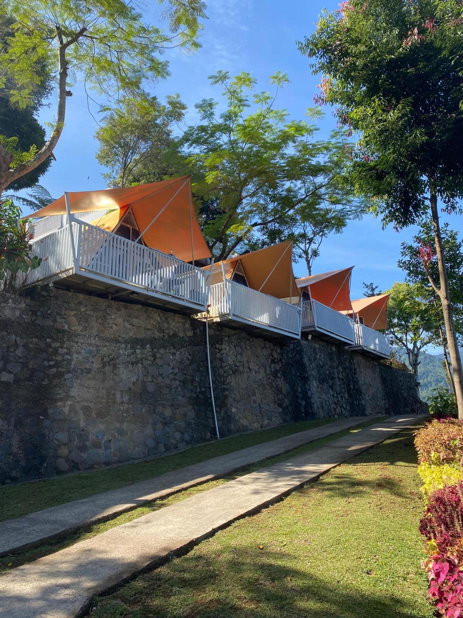 De Pointe Resort & Resto Campaka Ngoại thất bức ảnh